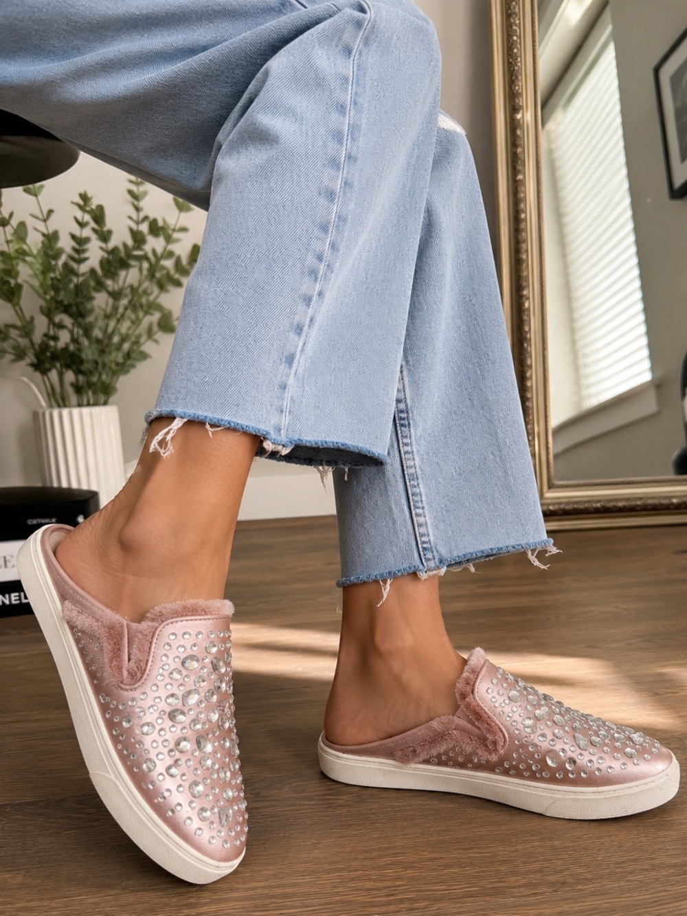 ALDO Pink Satin Crystal Embellished Slip-On Mules Size 8 Sneakers